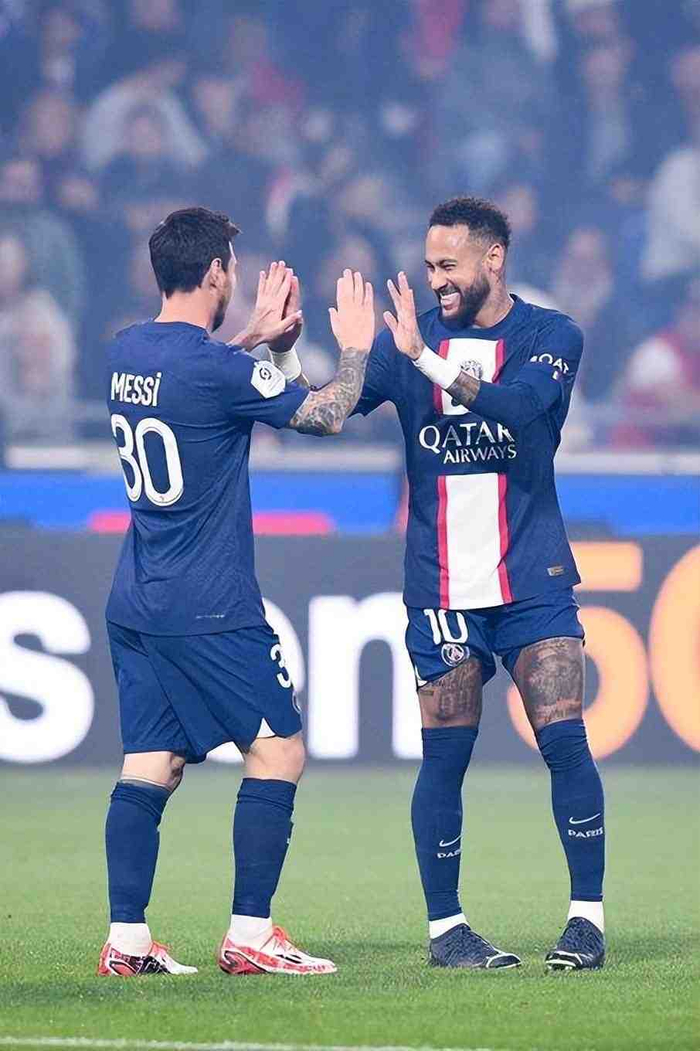 关于里程碑夜！菲尼克斯太阳篮板制胜，法甲集结日刷纪录，管理层满意，更衣室氛围转暖的信息