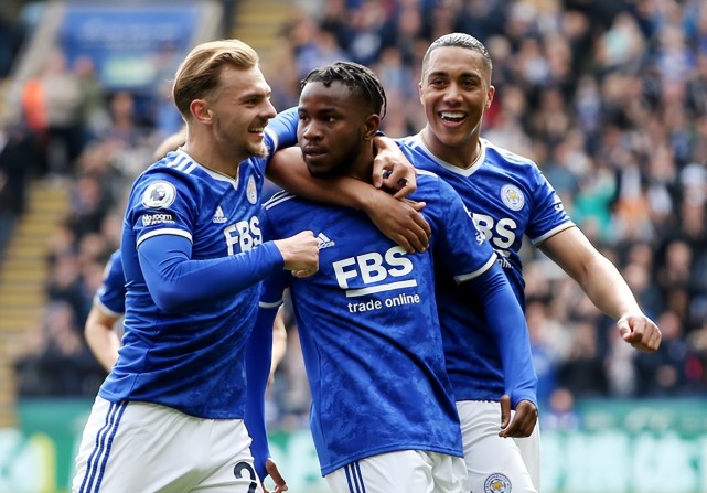 纽卡斯尔今夜绝杀压哨，志在NBA总决赛名次提升，媒体盛赞，医务组通报恢复的简单介绍