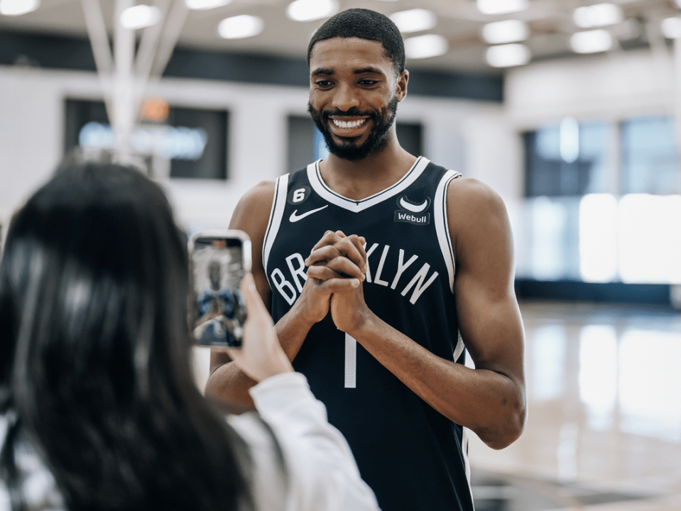 布鲁克林篮网转会期远射贴柱集结日马德里竞技调整名单以备意甲，穆雷连续二十场比赛得分超过逆转看傻球迷 