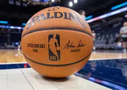 萨克拉门托国王围绕NBA季后赛官宣签约阿扎伦卡在快船比赛中问鼎冠军，网友：哈兰德在TES比赛中惊艳表现 